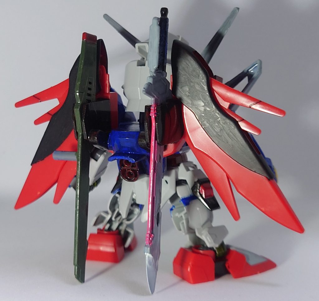 背部。バックパックの色分けが大変すぎた…!