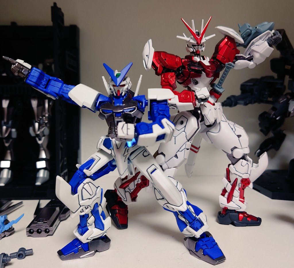 今回も塗装はガンダムマーカーエアブラシシステムで塗装しました。使用したマーカーはメインカラー:ロイヤルメタレッド内部フレーム:ヘビーガンメタリック排熱部:イエローゴールド差し色:ザクダークグレー白色ですが今回は成型色そのままです。最後まで閲覧して頂き大変ありがとうございました。いいねを押していただけると励みになりますので、押していただけると幸いです。