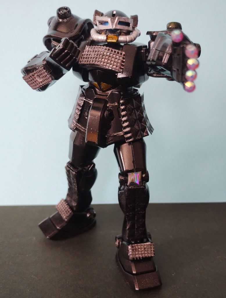 左指先から「ゲドゥショーシンレイハ」光線を出して敵兵器の構造や材質等を解析する。解析完了の際、「汝の正体見たり!」とつぶやくぞ。