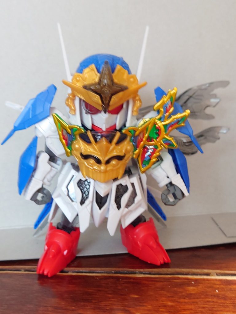 とりあえず素組みで、ん~いつも通り色が足りないですが昔に比べるとシール自体も薄くなっていてよくなっているのでシールで仕上げてもよさそうだなと思いました