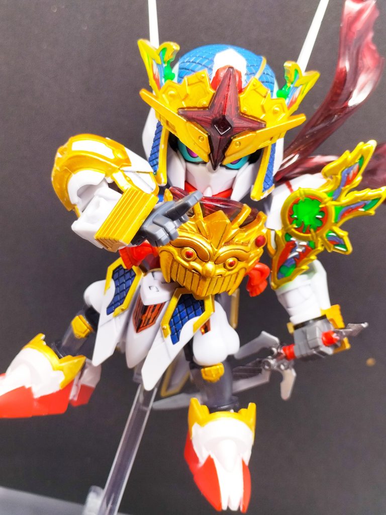 ポーズ。印を結んだ手首は佐助デルタガンダムから借用。