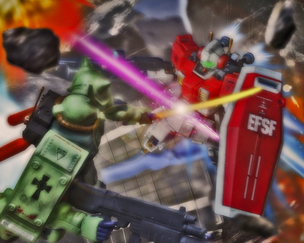 ネイマンはシールドで体当たりをすると見せかけ、シールドで隠したビームサーベルの電源を入れるとビームの刃が飛び出した。「小賢しい手を…!」マサムネはそれを素早くヒートサーベルで受けると迫り合いになり火花が散る。パワーは互角で双方共に一歩も引かない格闘戦を繰り広げる。「あれはただのザクじゃない!」