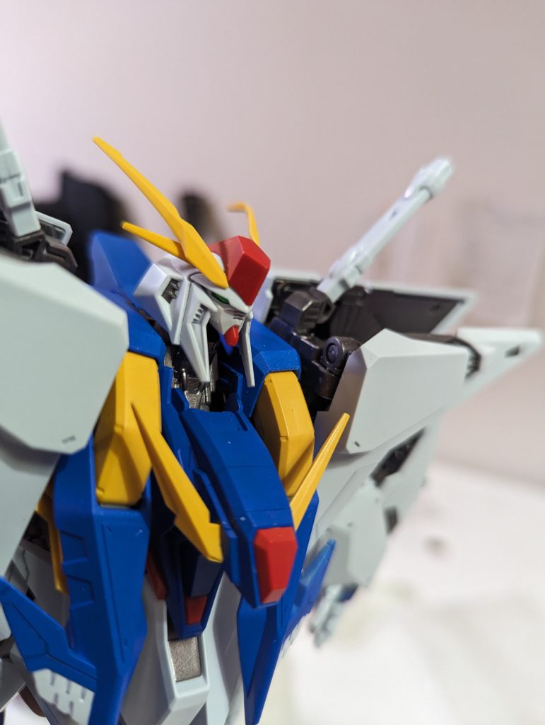 HGνガンダムのマスクを使用している人が多いですが、ミスるの怖い（勿体ないw）のでエントリーグレードのνガンダムを仕様しました。
