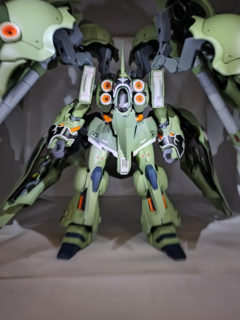 次は、シナンジュ…て考えてたんですが、バンシィとエピオンを、ミキシングし始めてしまったので、次は、バンシィと、ノルンを同時に出すと思います。最後まで、ご覧いただきありがとうございました。次作も、作成し始めておりますので、よろしければ、ご期待くだされば幸いです。では…(｀･ω･´)ゞ