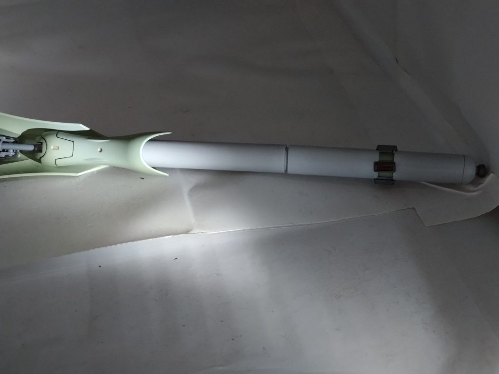 本当は、値段の高い方のプロペラントタンクをつけたかったんですが、予算と店鋪在庫がなくて、やすい方のを多少見れる程度に加工してありますが、作りは、雑です…（笑）