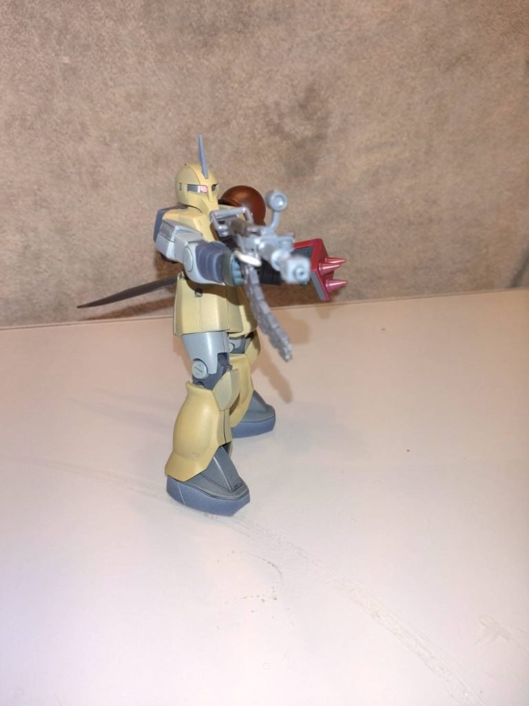 ザクマシンガンType13です。この画角じゃ見にくいのでもう一枚。