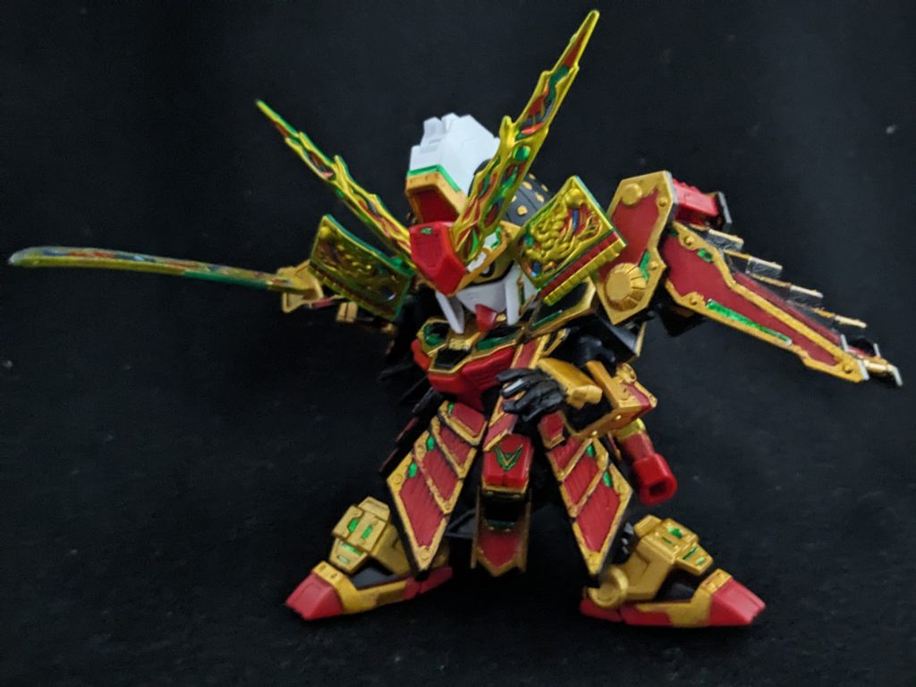 リアアーマーとフロントアーマーを可動できるようにして足周りの可動を確保しました