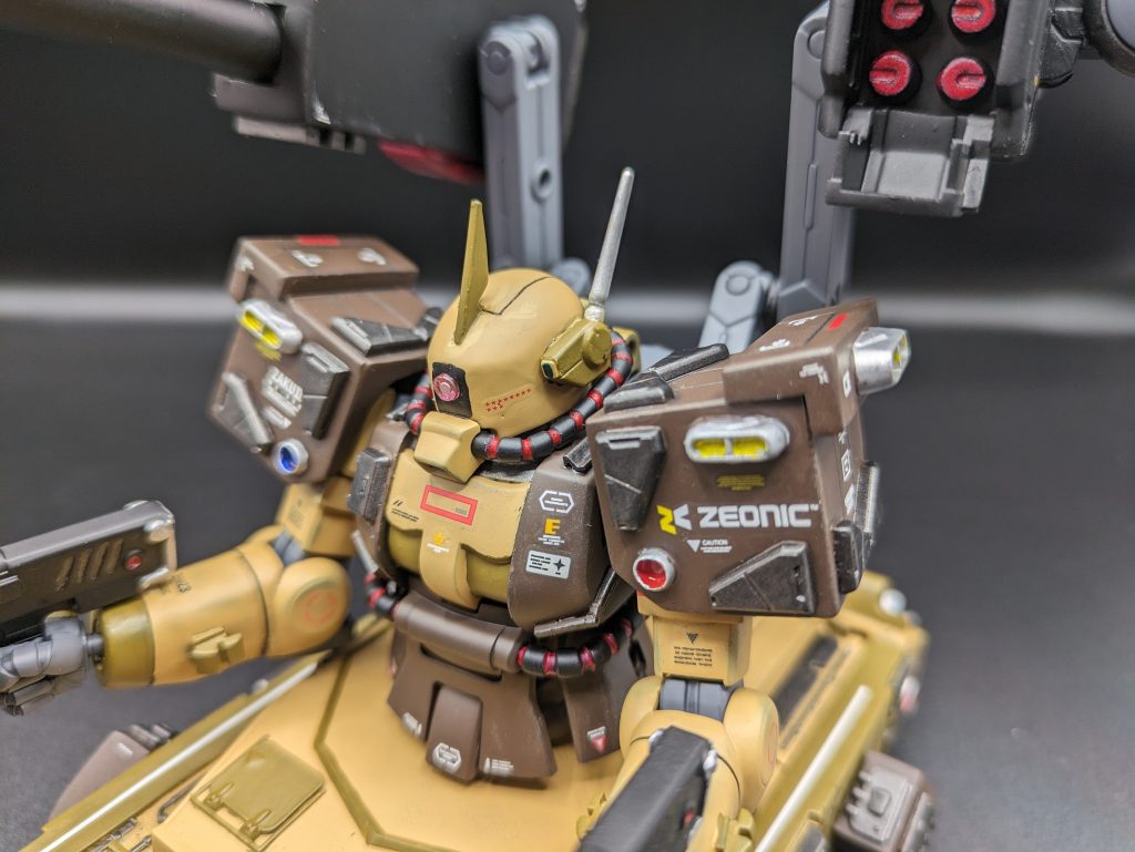 ブレードアンテナを少し小さい物に変えて、センサーを増設