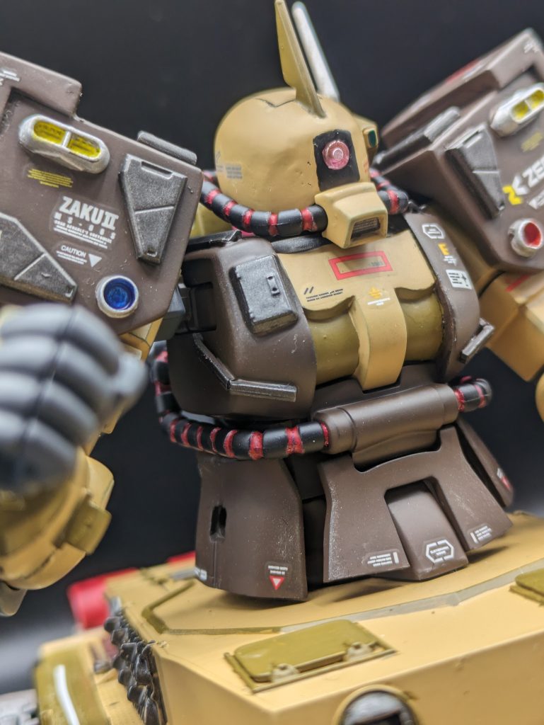 作りたかったザクタンクが完成して満足しました!やっぱりタンクはロマンがありますよね、もっとタンク増えろ!HGザクタンクとか販売してくれないですかね?