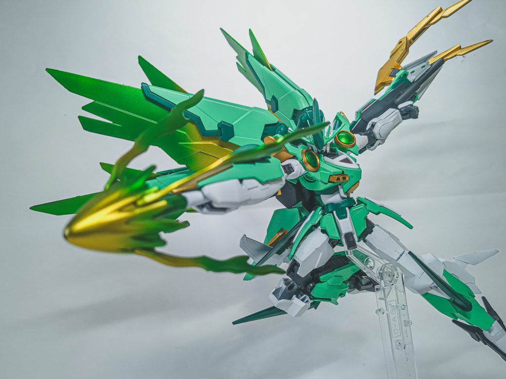 ガンダムアスタルテ–4枚目/制作者：おぼれる魚くん