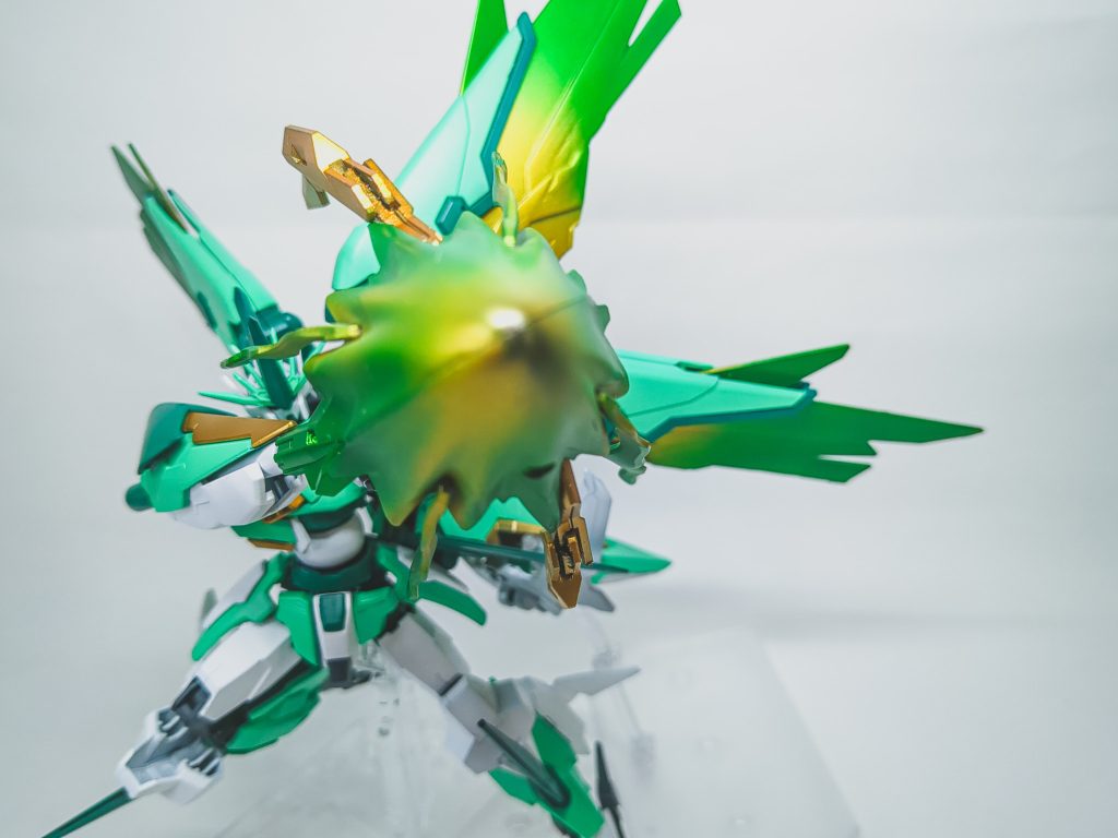 ガンダムアスタルテ–2枚目/制作者：おぼれる魚くん