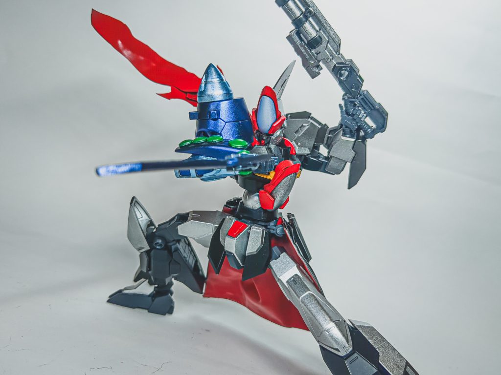 以上が鉄ノ神威水鋼です!!十手や銃など警官スタイルなガンダムに仕上がりました!!