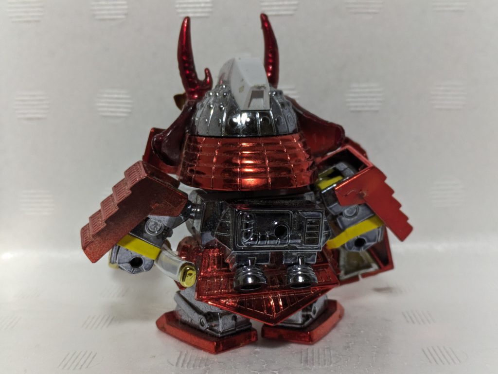 クリアブラックは緑、青、赤のクリアカラーを混ぜて作りました。ちょっと薄い色合いだったので2度ほど重ね吹きしています。