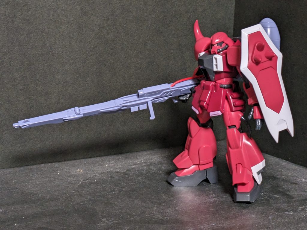 素組、元はルナマリア機。ルナマリア機もまた買って作りたいですね。