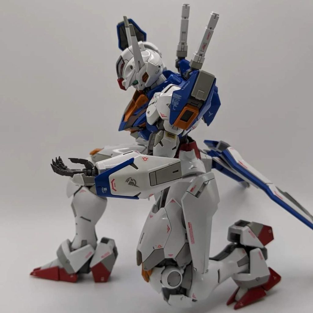 付属のリアルスティックデカールとセイラマスオ水転写式デカールを好き勝手に貼付