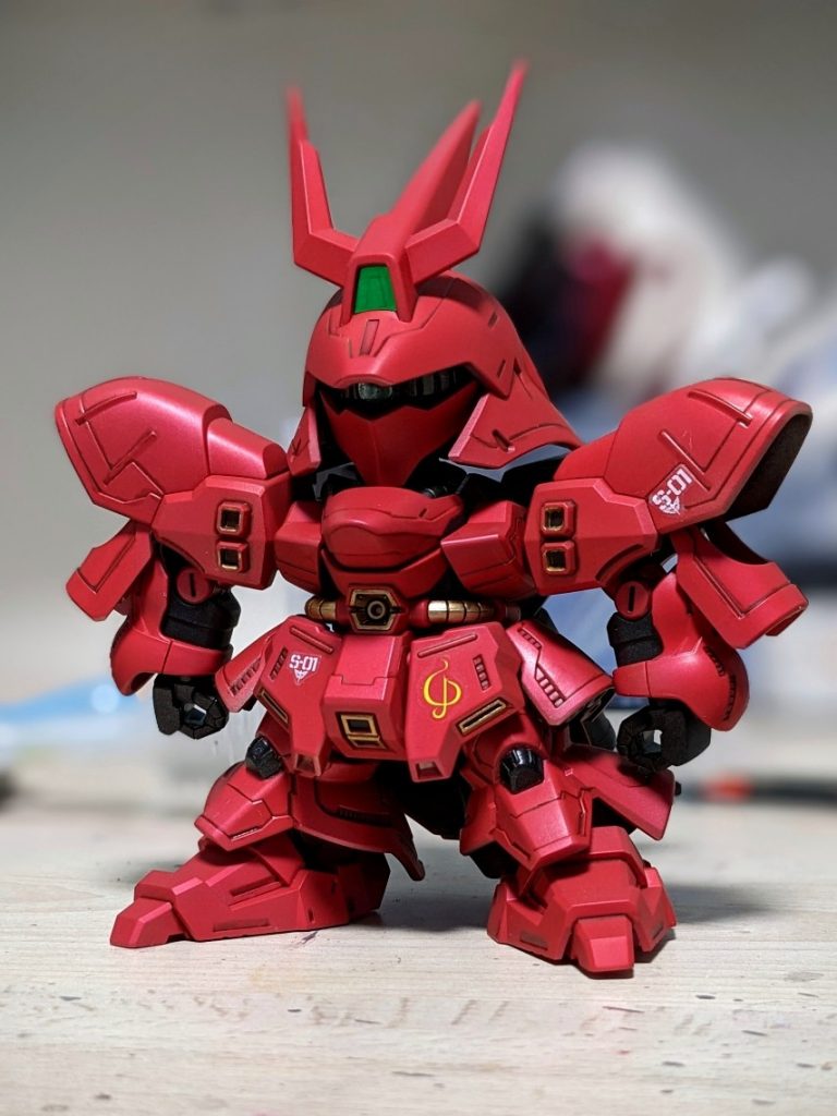 トップコートは水性ホビーカラーを使いました。水性ホビーカラーのトップコートが良い雰囲気に仕上がるので最近のお気に入りです。黄色部分は赤には違和感があるので金にしました。