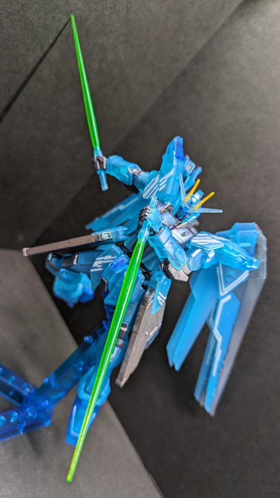 緑サーベルは水星の誰かのやつから借りました