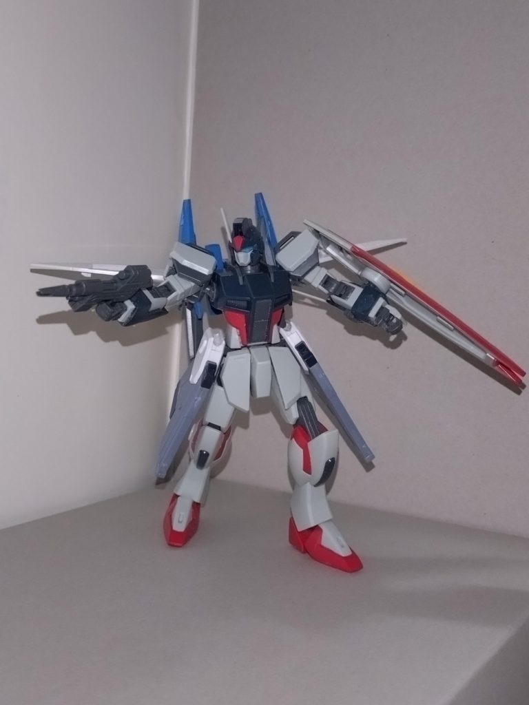 ビームカービンストライクダガーダイバーエースに強化されてからのメイン装備。本体の機動力がより増したため、一般的なビームライフルよりも、取り回しに勝るこちらを主に使う。 りみ「狙い撃つより自分から動くのが一番」