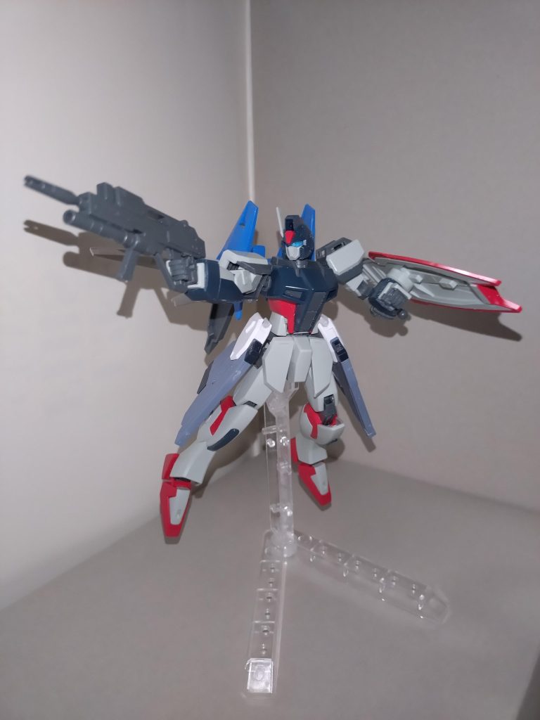 ビームライフルストライクダガー本来のメイン装備だが、ダイバーエース化後はサブ装備になった。