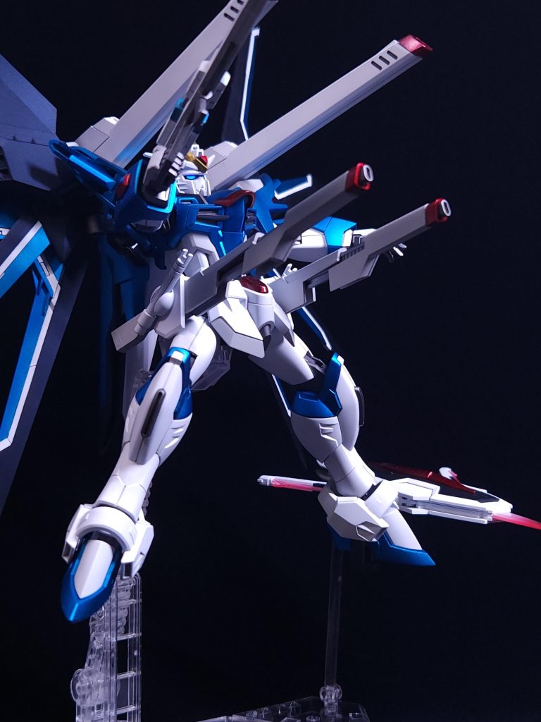 動かすと剥げそうな箇所があるのでハイマットフルバーストのみの写真にしてます。