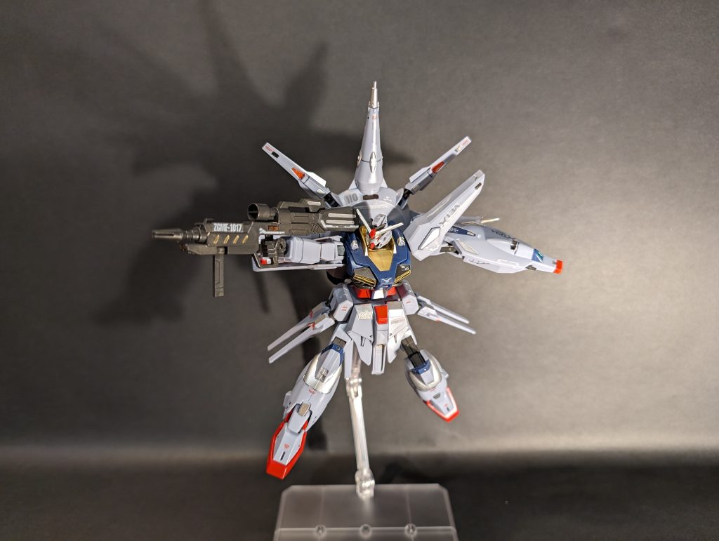 ライフルがでかすぎてポージングがむずい