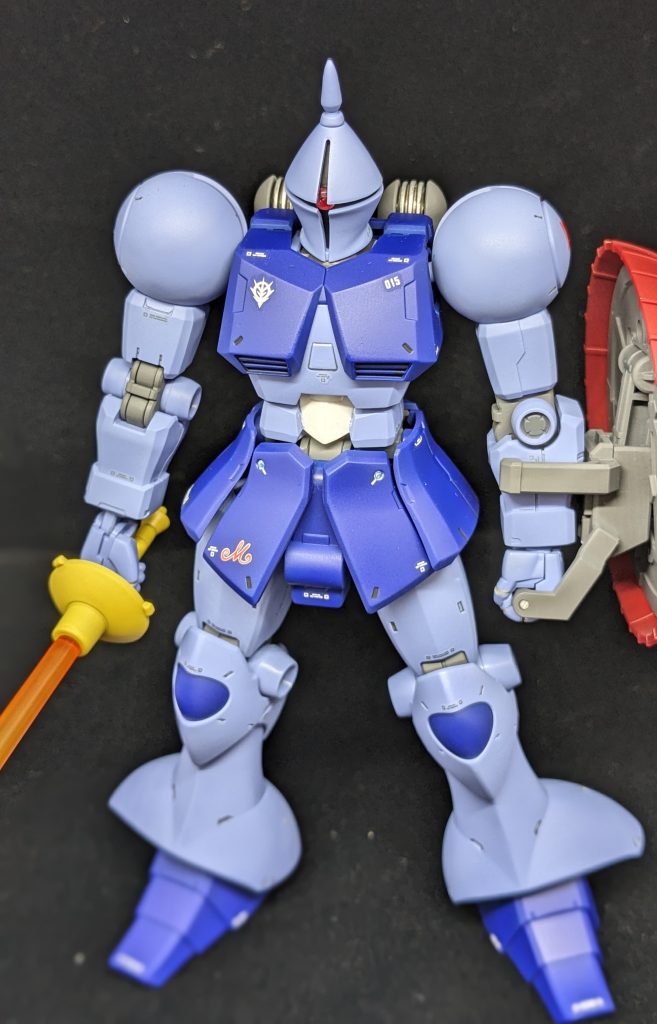 ギャンといえばすみれ色なイメージがあったのですみれ色瓶生です😇薄い青部:すみれ色 濃い青:インディブルー 黄色部:クリームイエロー 赤部:ワインレッド 関節:エアリアルグレー モノアイとサーベル:クリアレッド