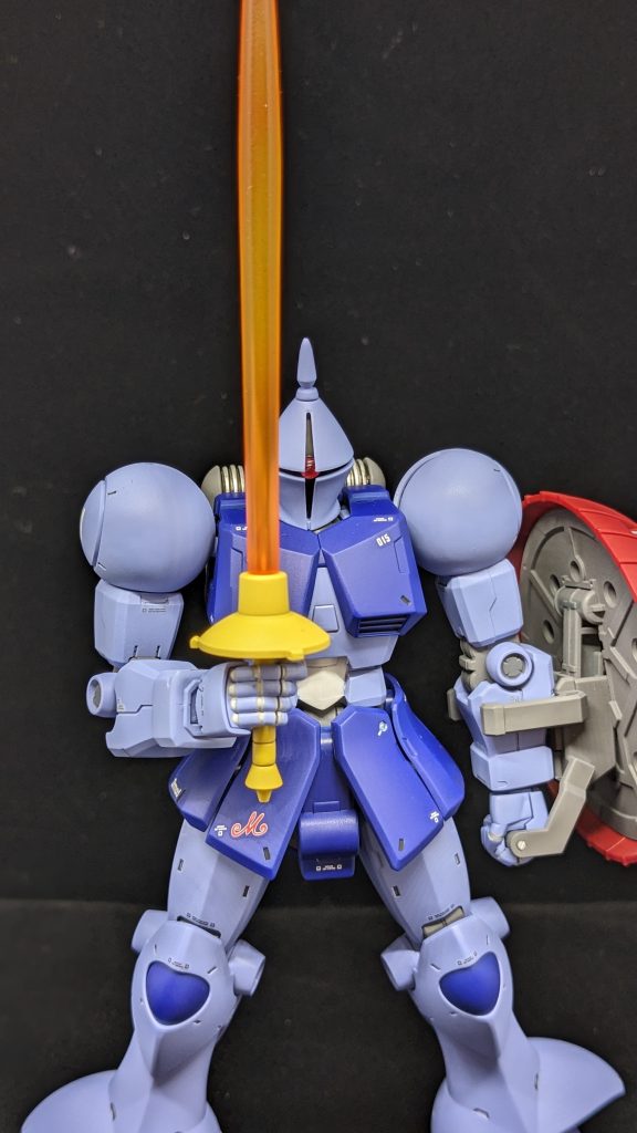 握り手の親指と人差し指の位置関係が変な気がしたので掘り直してあります。親指がめりこんでるように見えるのは気の所為なんだろうか…