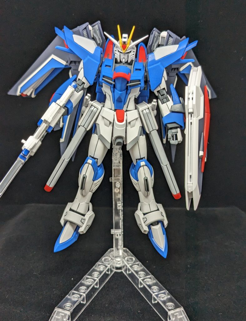 無塗装、付属のシールを使い、最後につや消しを吹いてます。 