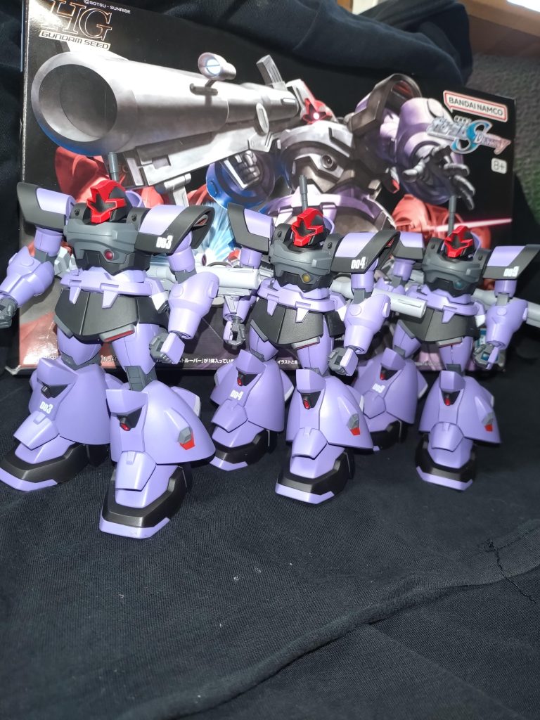 3機一気に塗装したのでカラーリングは、同じです。子供の時実現したい光景が、ようやく出来ました。 