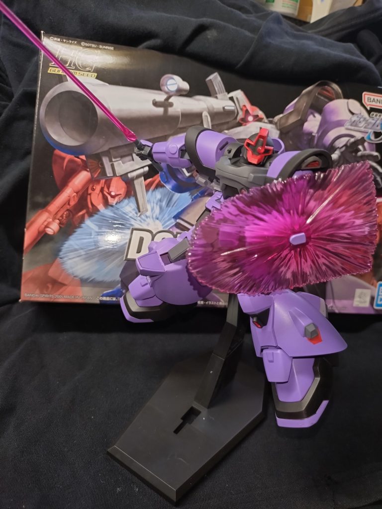 ヒルダ機(003)　肩のナンバリングが、見えてませんがヒルダ機です。映画では、もう少し活躍してほしかった(泣)