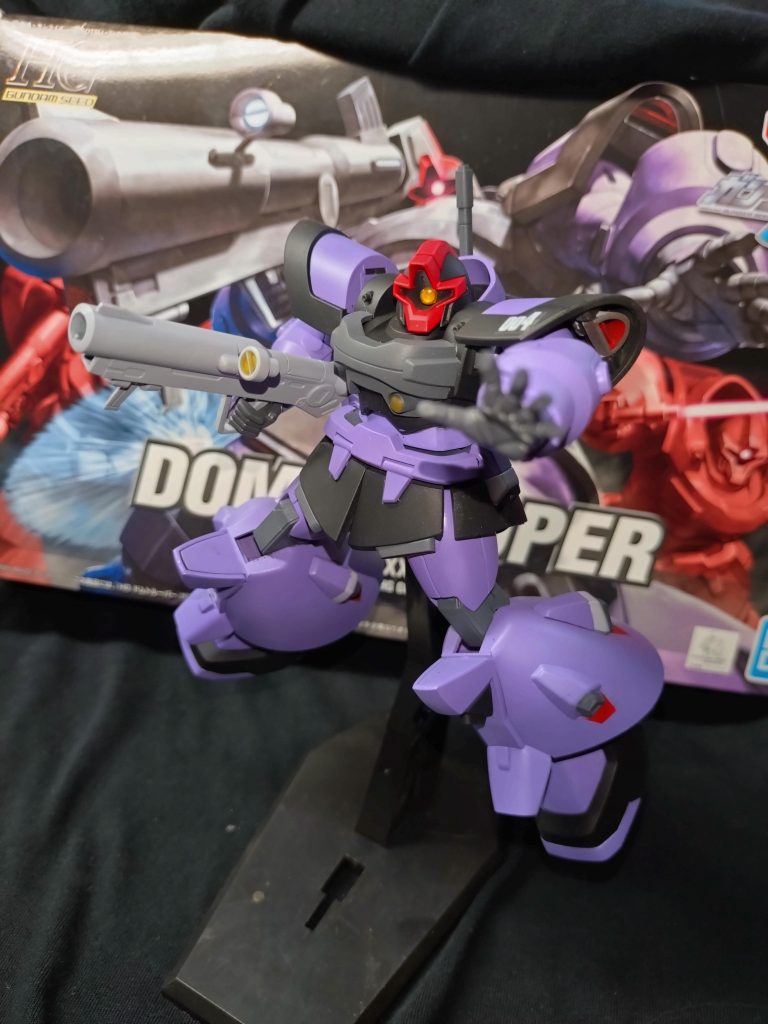 ヘルベルト機(004)劇中では…　口に加えてるボルトは、意味があるのは最近知りました。