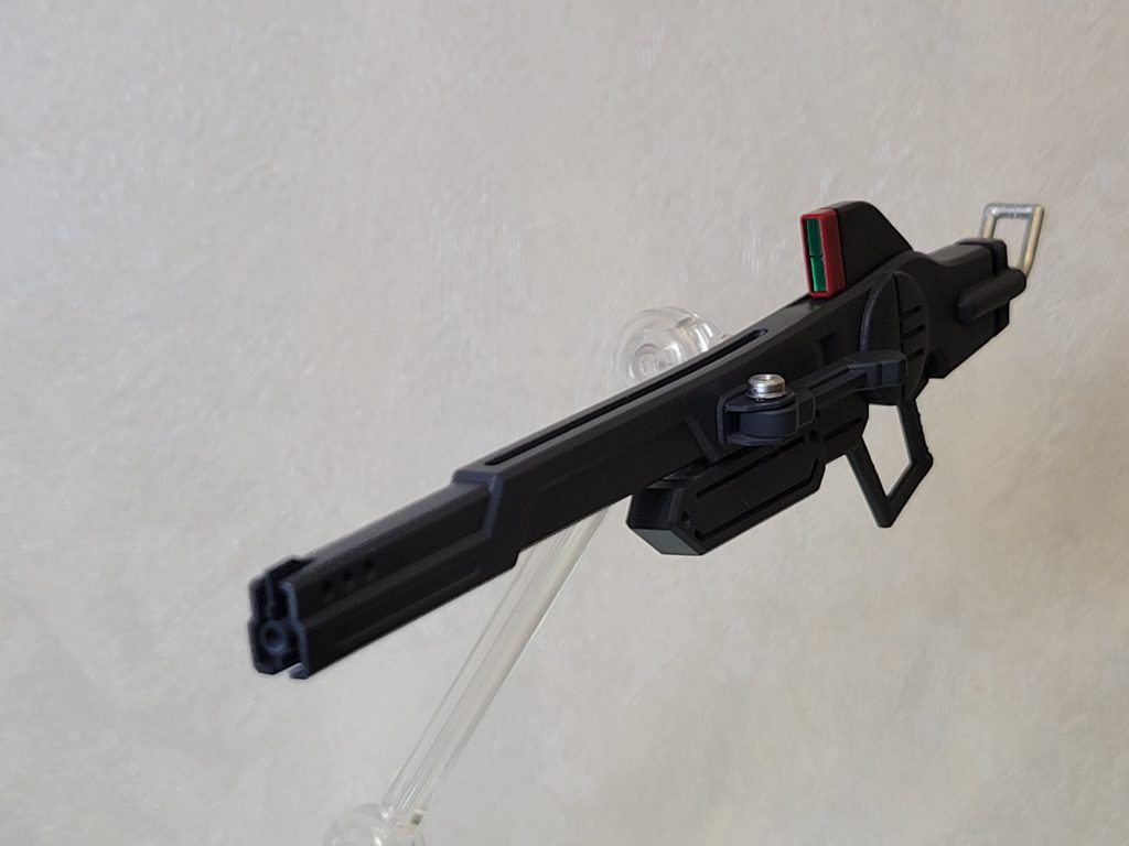 スコープは30MMのステッカーを切り出して貼付本当は青メタリックが欲しかったですが、緑で代用💦