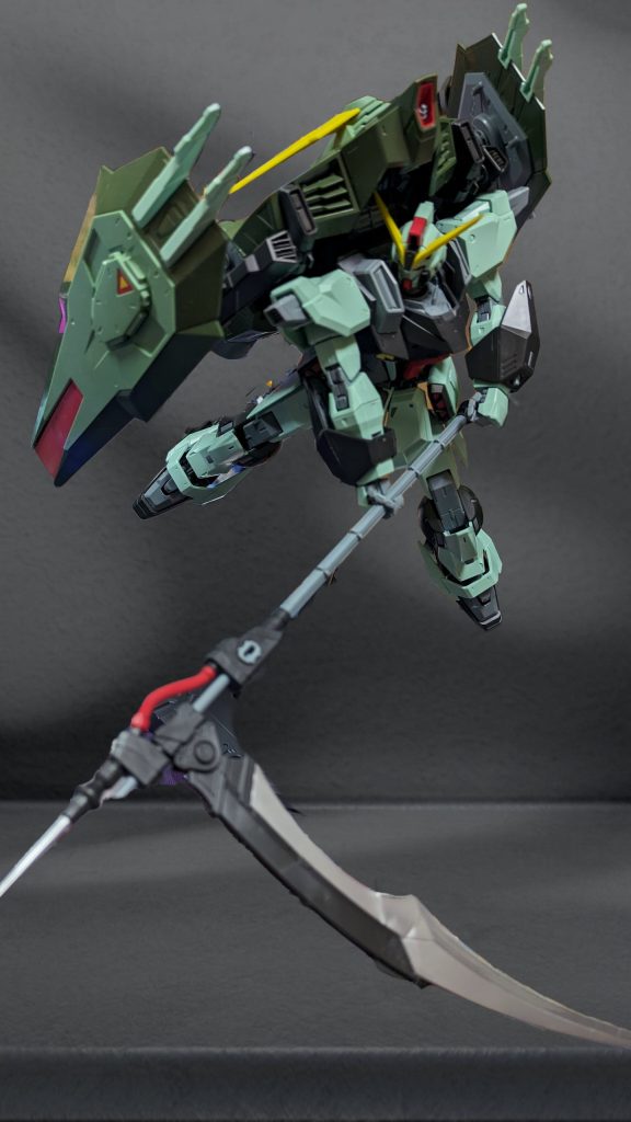 フォビドゥンガンダム–3枚目/制作者：EclairFF13