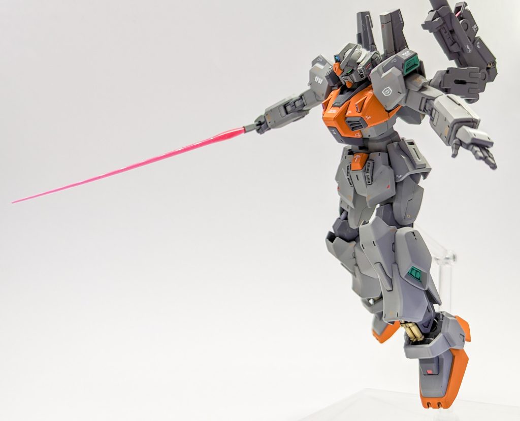 キットは前のHGUCより合わせ目が少なく組みやすかったです。自分のはポリキャップの保持力が緩かったように感じます。マーク2はシンプルにカッコいい、何個あってもいいですね。