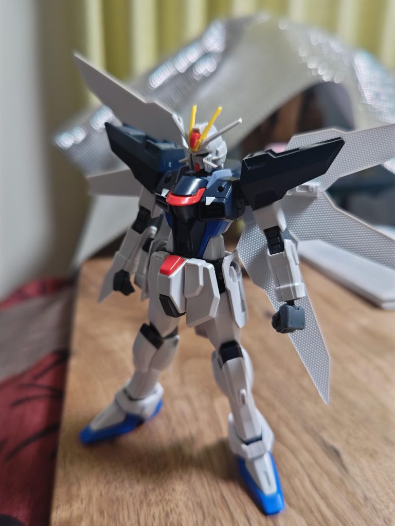 フリーダムはだいぶダブルエックスに似てるので、これにインパルスの頭をつければ、あのダブルエックスの再現いけんじゃね?!といったところがスタートになります。