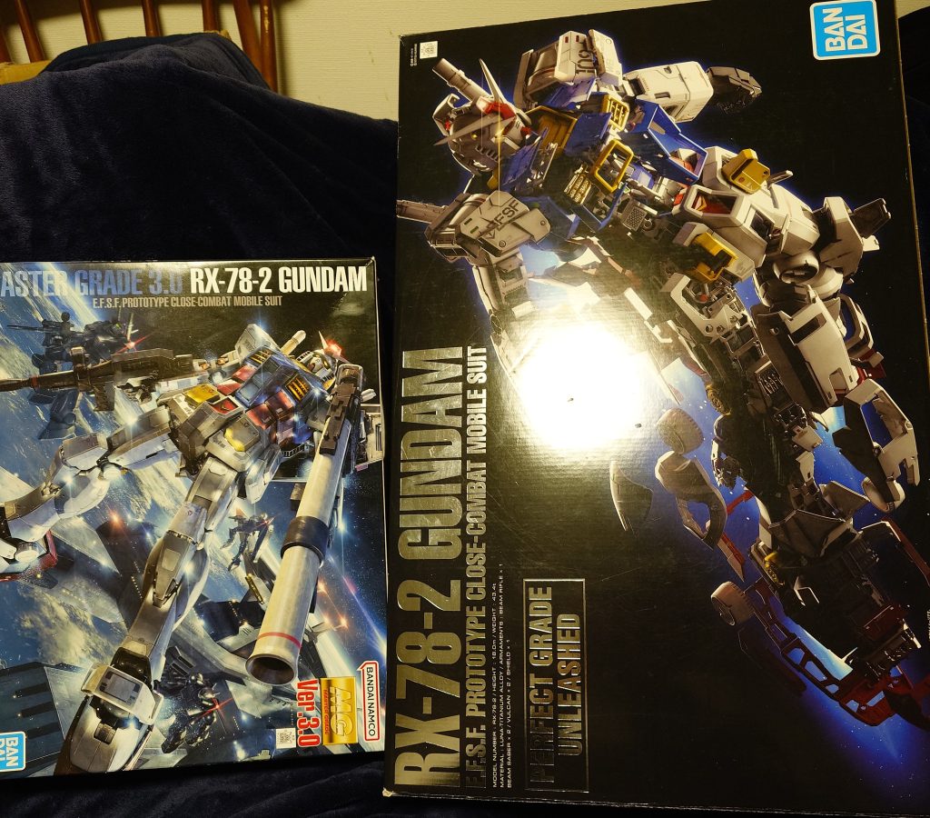 実は、年明けにPG UNLEASHED 1/60 機動戦士ガンダム RX-78-2 を衝動買い…。その予行演習兼ねての制作だったりしますw