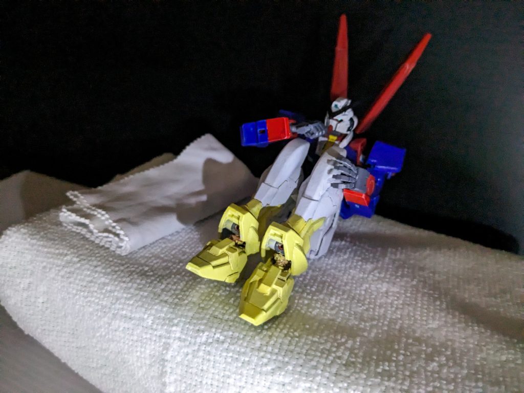 アムロー、アムローー、お前の生まーれた、ふるさとだー