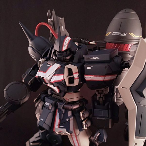 アサルトガナーザク 【マディガン専用機】