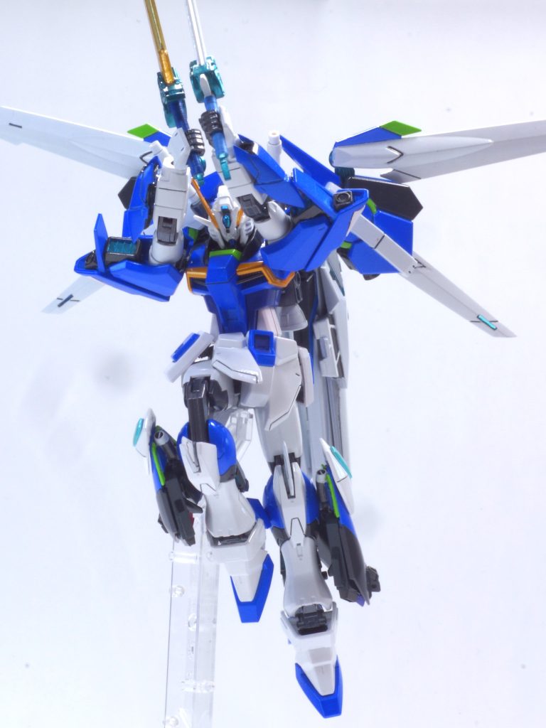 今回は躍動感溢れるポーズを目指してみたり．．．