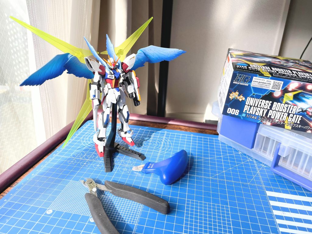 何となくイオリ・セイ君の机ってこんな感じかな？という感じで自然光で撮影しました！