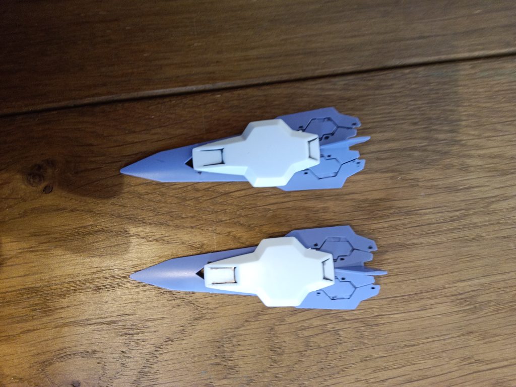 装備88式スラスター起動させると通常時の役５倍の速さが出るがパイロットに強い負荷が掛かることと推進剤を一気に使用するのであまり使われることはない最後までご覧いただきありがとうございました✨