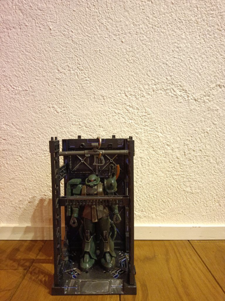 百均格納庫に格納