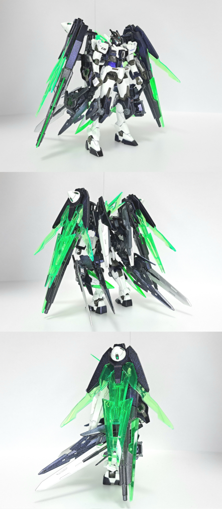 アークドライヴ展開時アークドライヴユニット放出したGN粒子を硬質化し、特殊クリアパーツとして運用する「GNバースト」を搭載したツインドライヴシステム。特性の違う3つのモードを使い分ける事が可能。