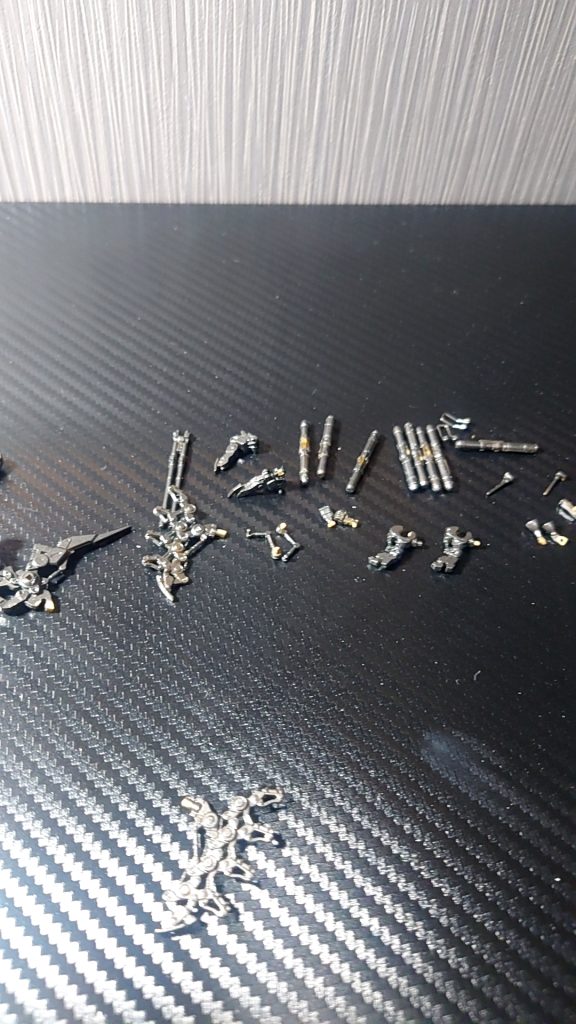 細かいとこは流石に筆塗り😅