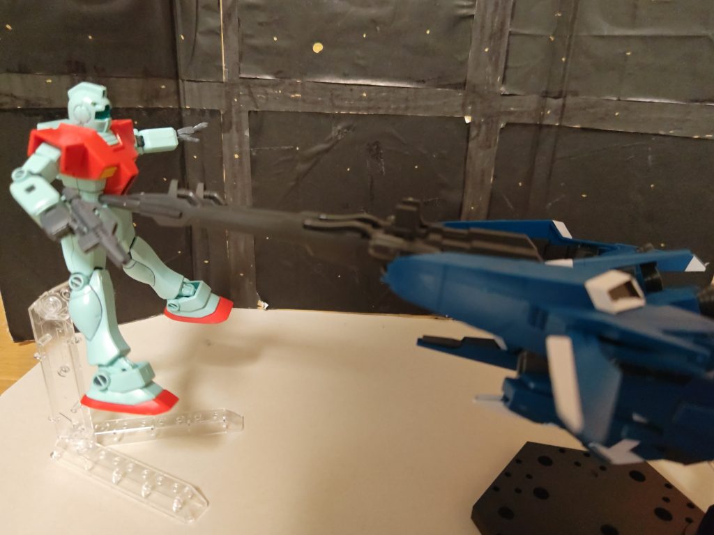 ジム「ぐへぇぇぇぇ！」???(俺の体を皆に貸すぞぉぉ！)ではまた👋😉