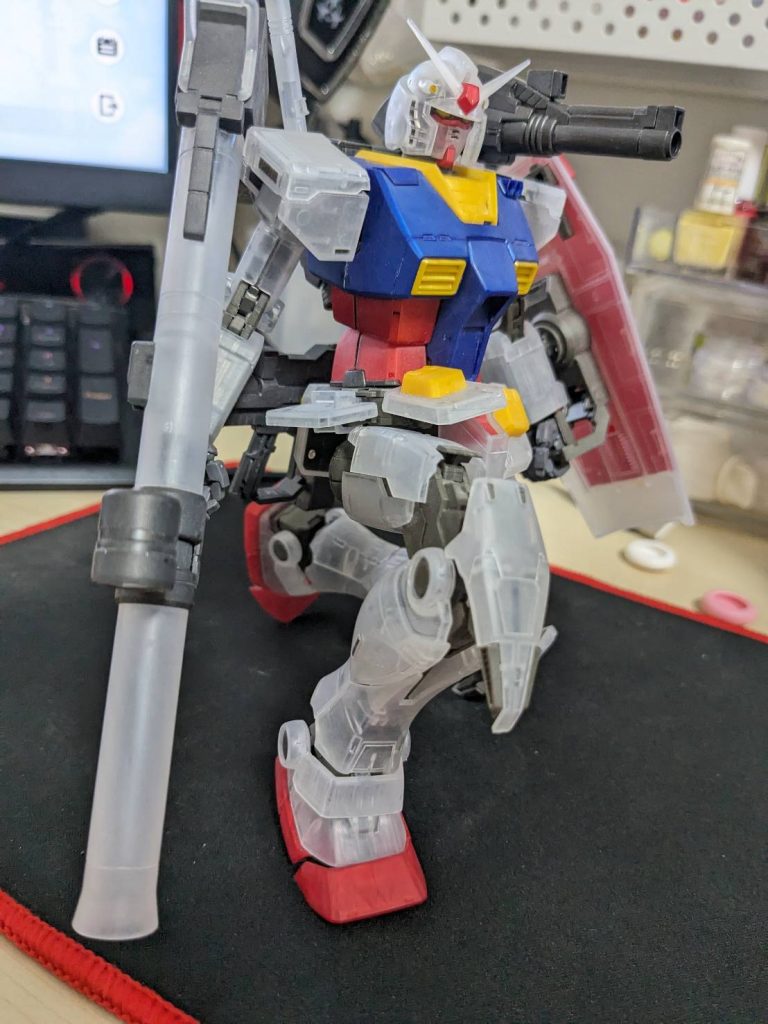 ホワイト部分はすべてクリアヤスっているので、クリア感はなし