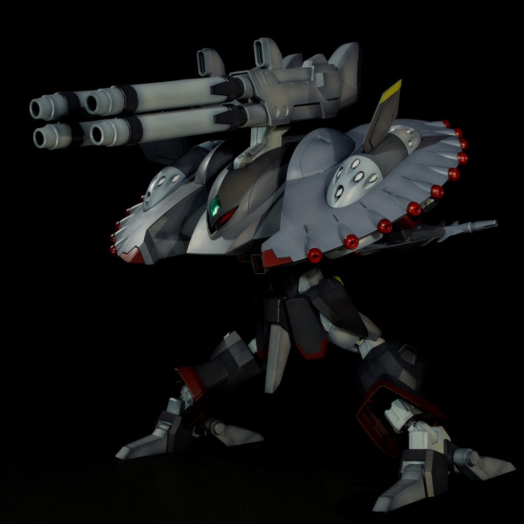 個人的には可変モビルスーツは可変させないことが多いのですがデストロイはサイコガンダムとビグザムのモチーフ変更が素晴らしいので両方で飾りたくなりますね