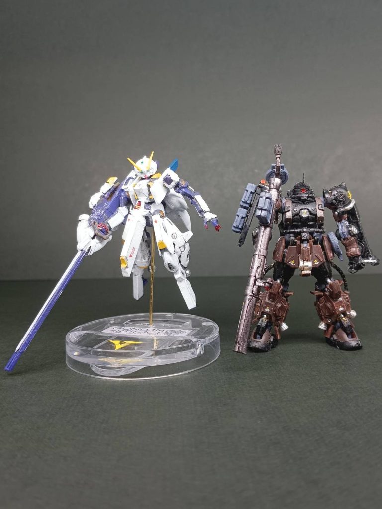 ザクと一緒に。