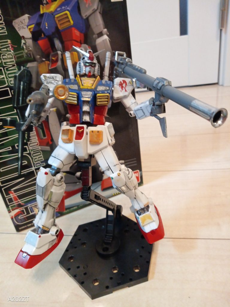 ビームライフル、ハイパーバズーカー装備