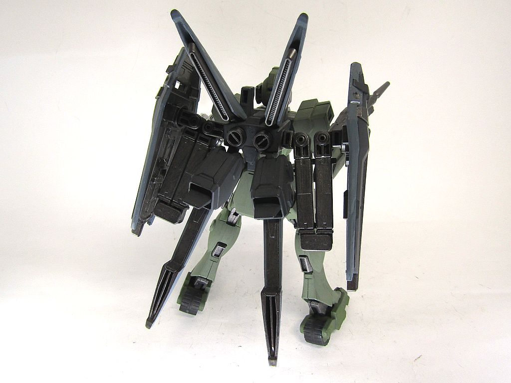 ＭＳというよりＡＣのような戦闘機動になりそう。